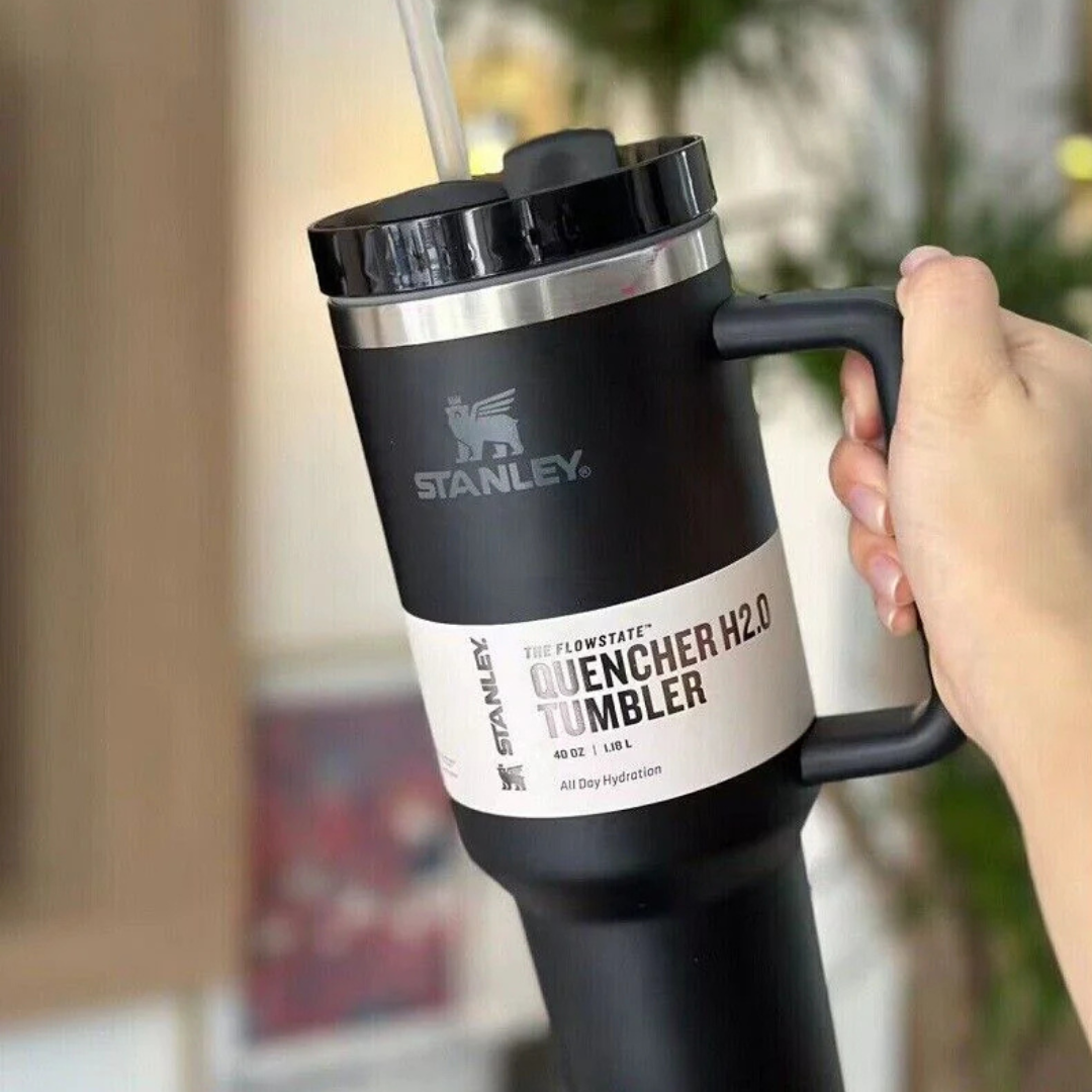 Stanley Quencher H2.0 Flow State Tumbler 40oz Cup - Black